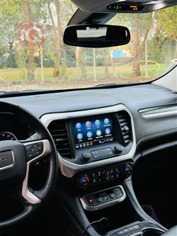 GMC Acadia